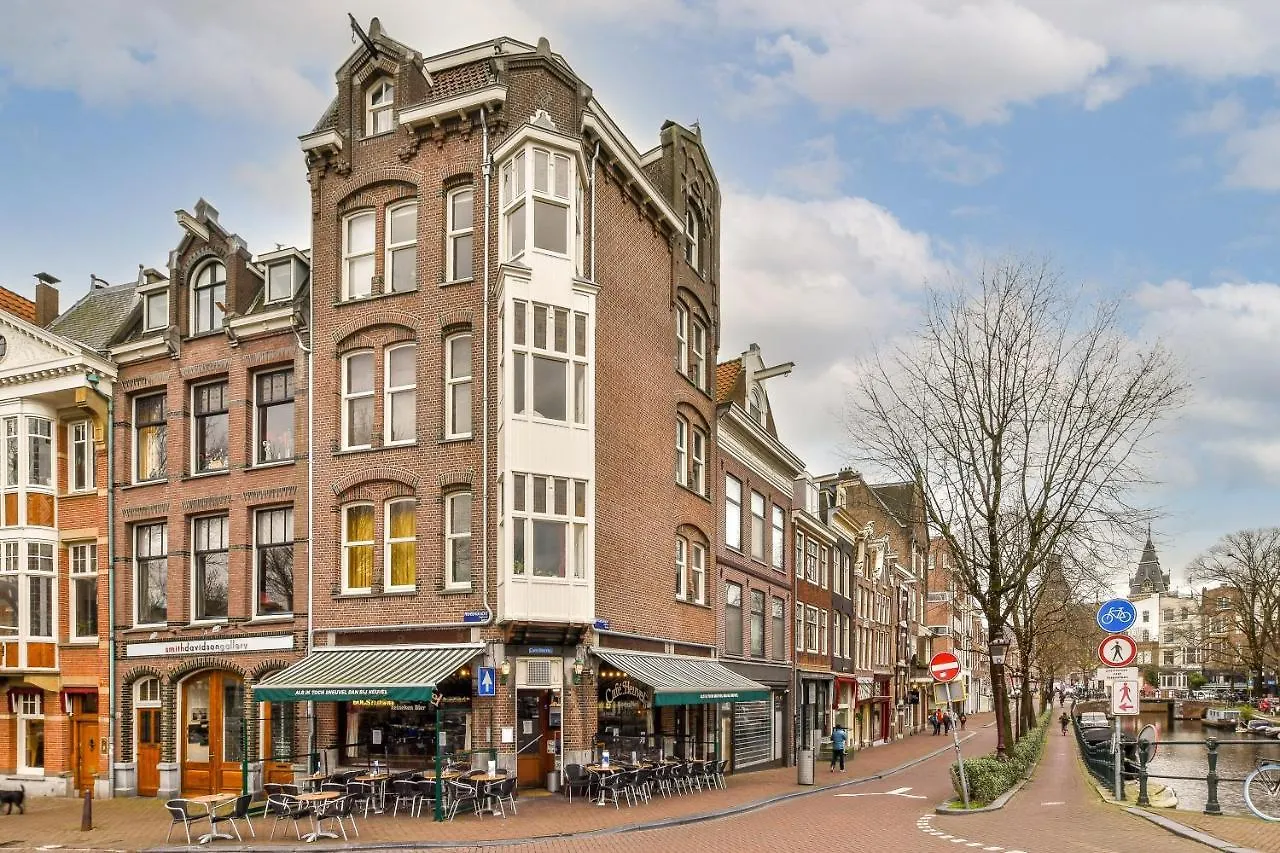 ***** Bed & Breakfast Spiegelgracht Apartments With Canal View Amsterdam Netherlands