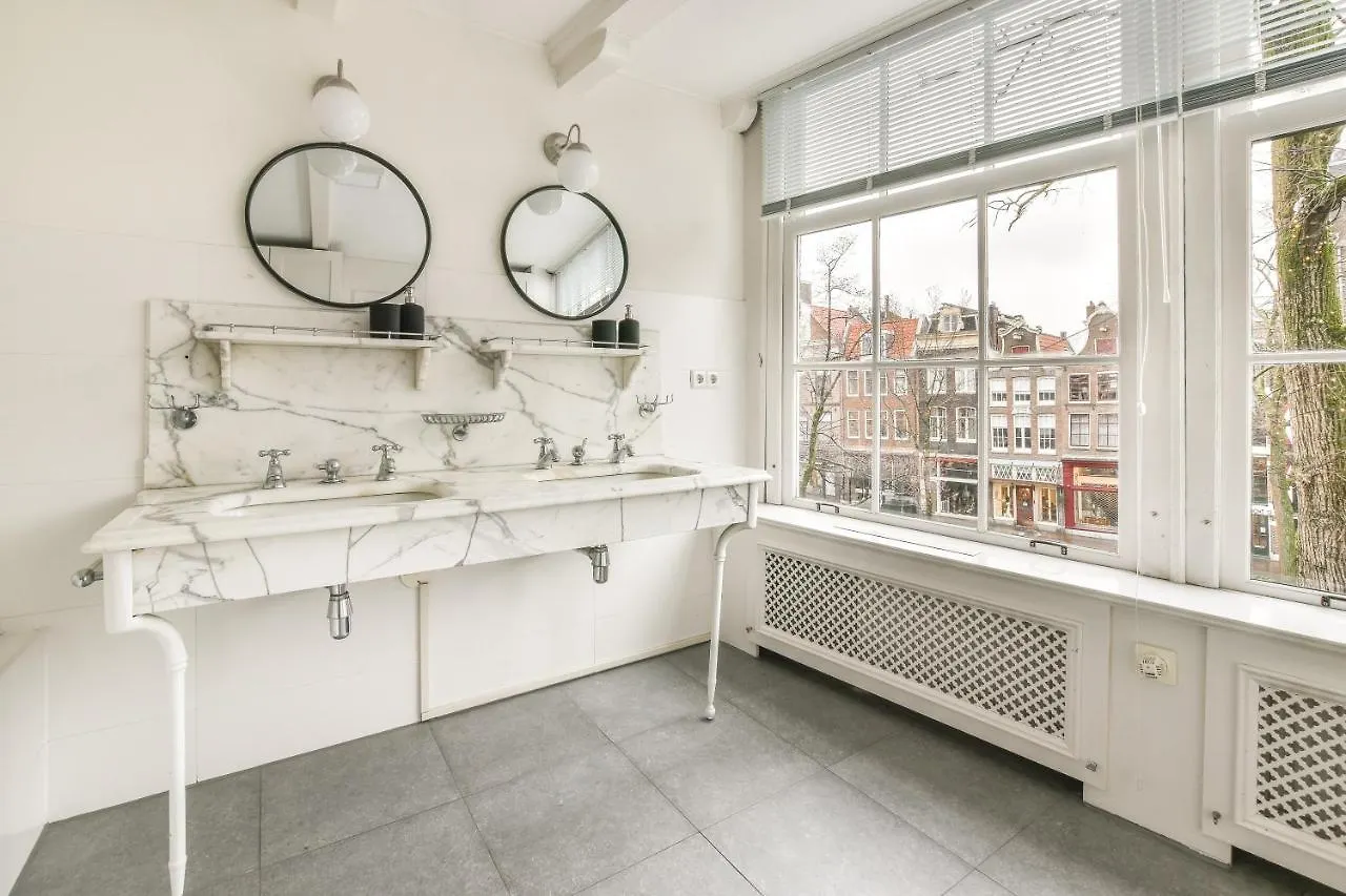 Bed & Breakfast Spiegelgracht Apartments With Canal View Amsterdam